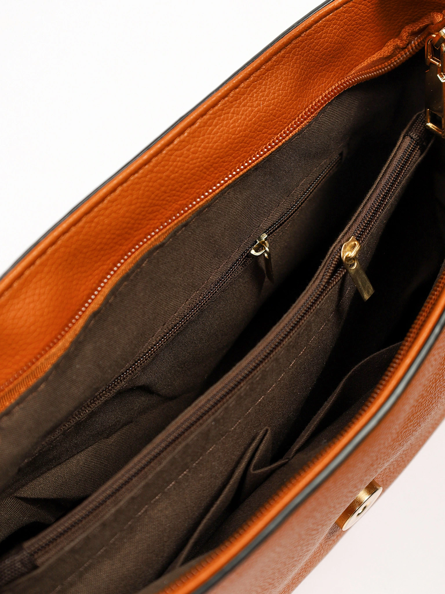 Сумка-кроссбоди с декоративной пряжкой в ассортименте